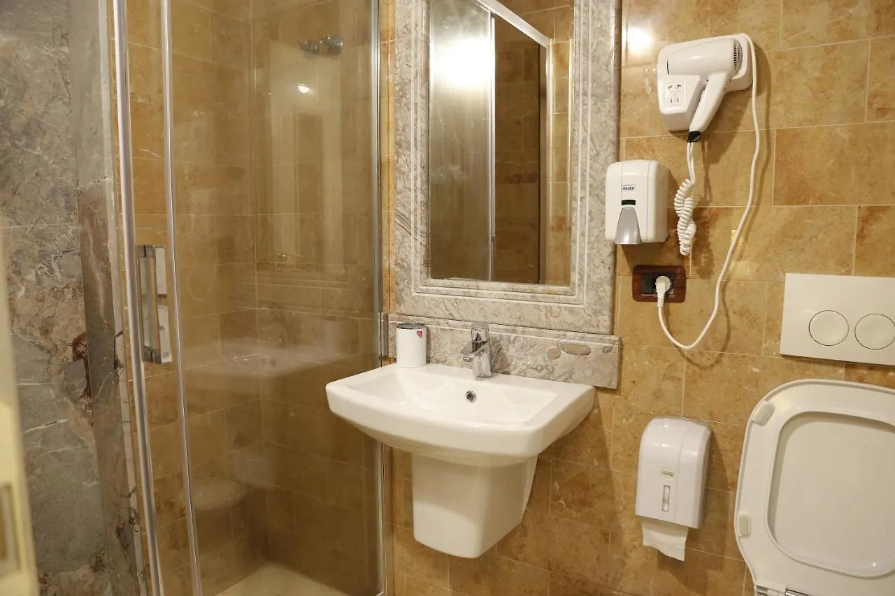 ****  Hotel Castle Konti à Vasqarr Albanie